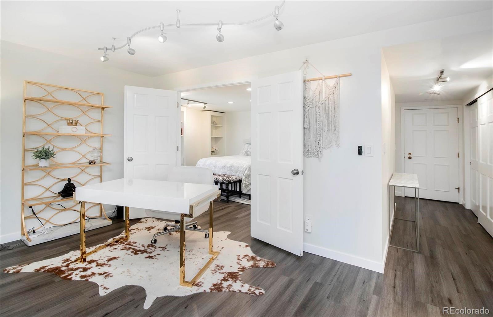 MLS Image #10 for 800  pearl street,denver, Colorado