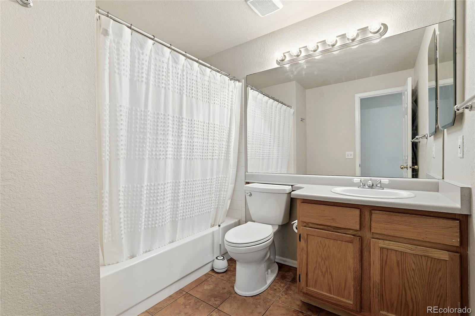 MLS Image #13 for 4924 s dunkirk way,centennial, Colorado