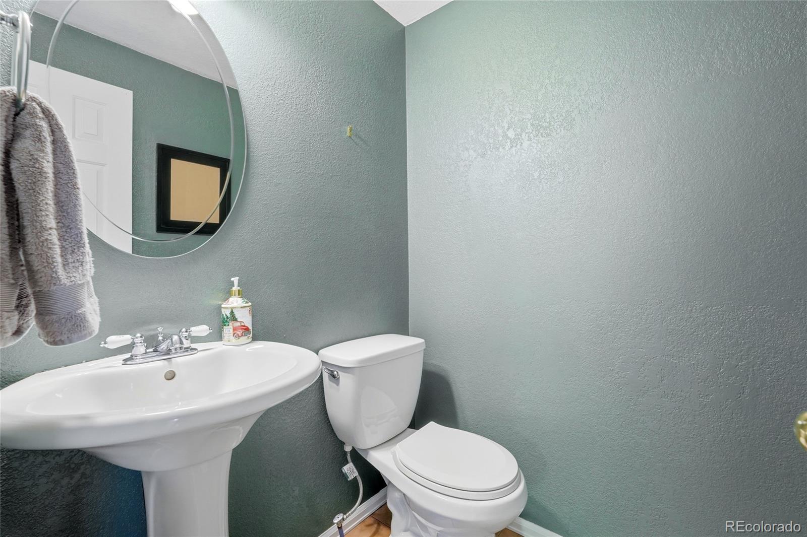 MLS Image #15 for 4924 s dunkirk way,centennial, Colorado