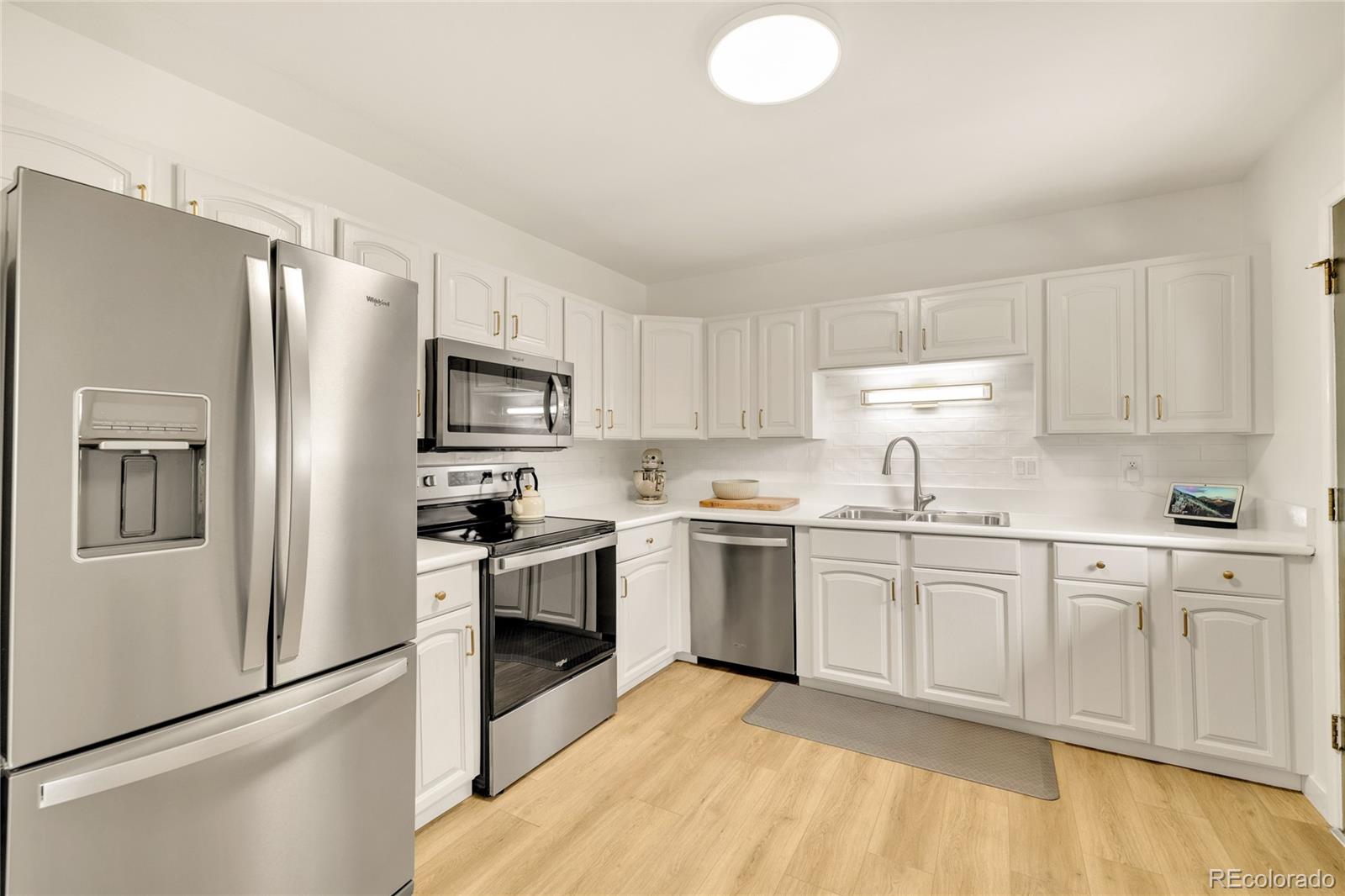 MLS Image #5 for 1535 s zang court,lakewood, Colorado