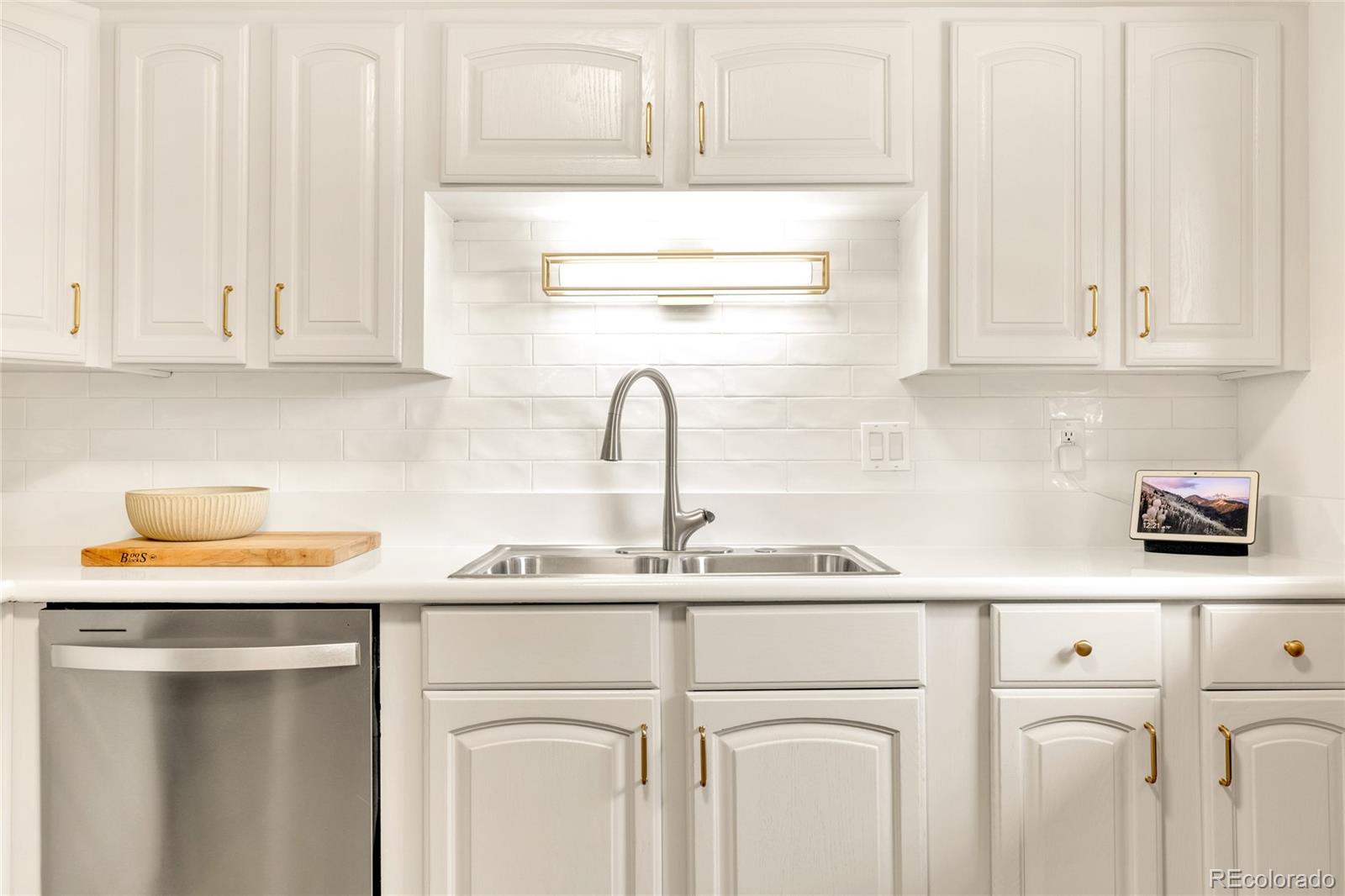 MLS Image #6 for 1535 s zang court,lakewood, Colorado