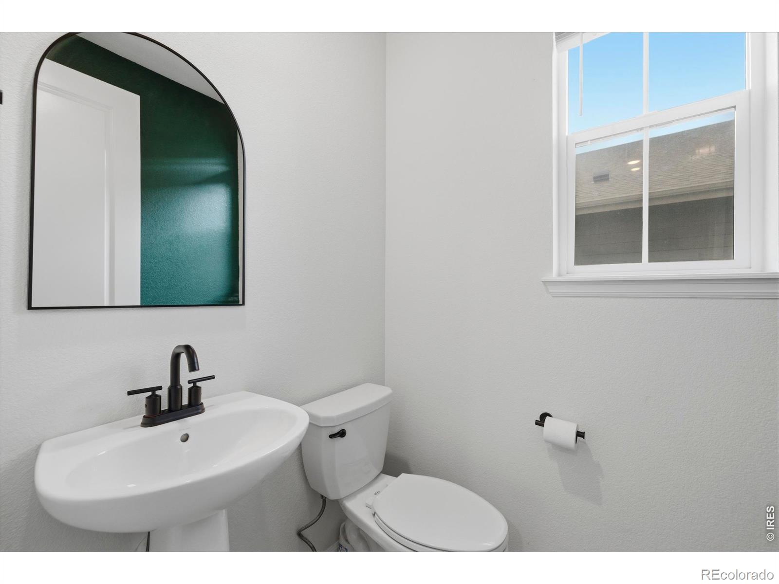 MLS Image #5 for 562  vicot way,fort collins, Colorado