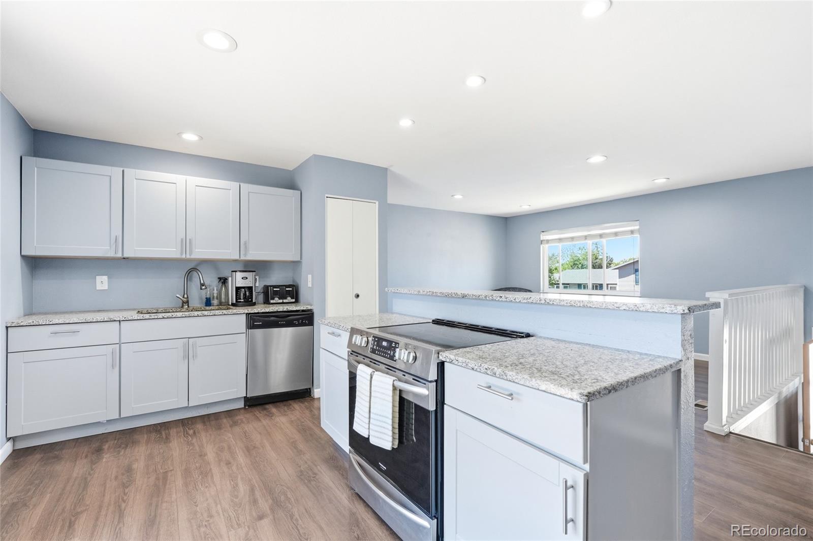 MLS Image #8 for 8300  race street,denver, Colorado