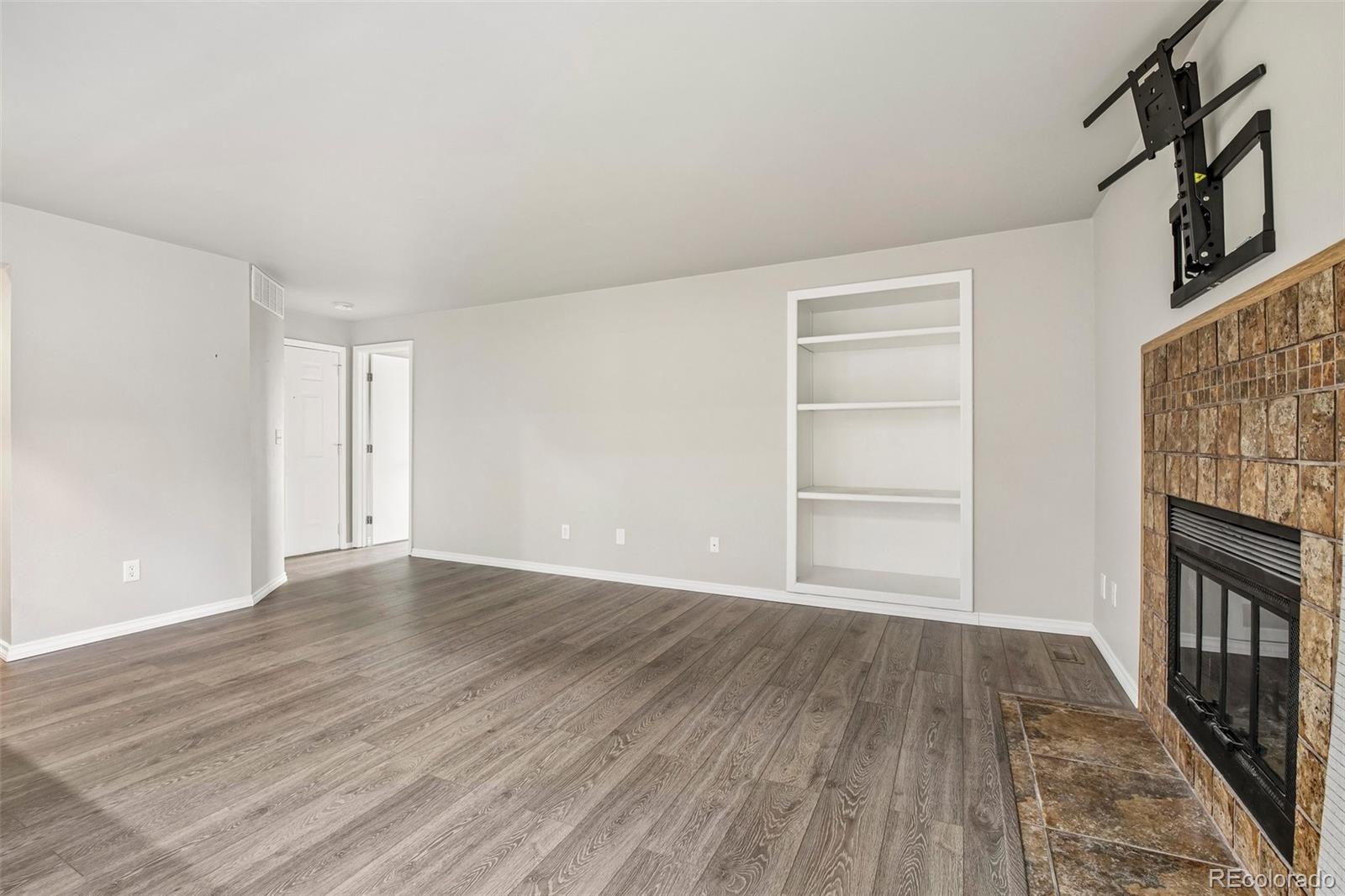 MLS Image #2 for 5565 w 76th avenue,arvada, Colorado