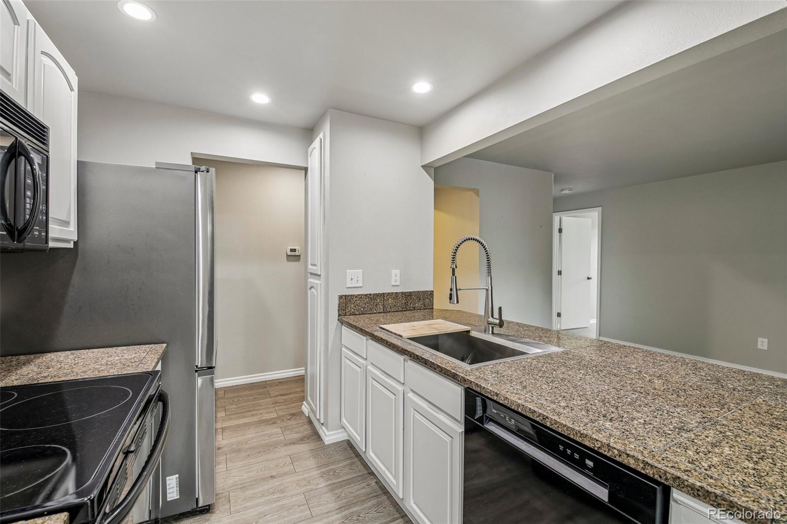 MLS Image #7 for 5565 w 76th avenue,arvada, Colorado