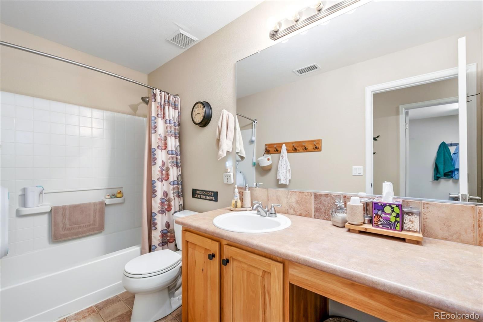 MLS Image #18 for 11825  helena street,commerce city, Colorado