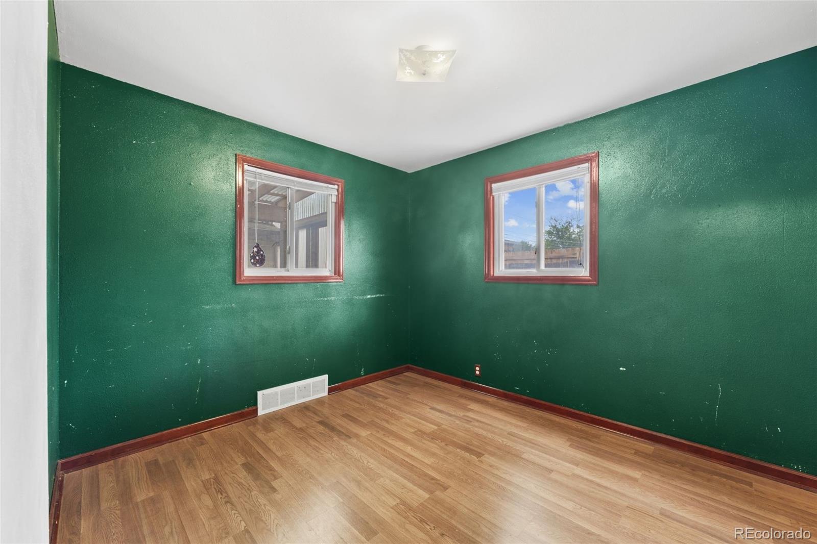 MLS Image #19 for 1595 s wolff street,denver, Colorado