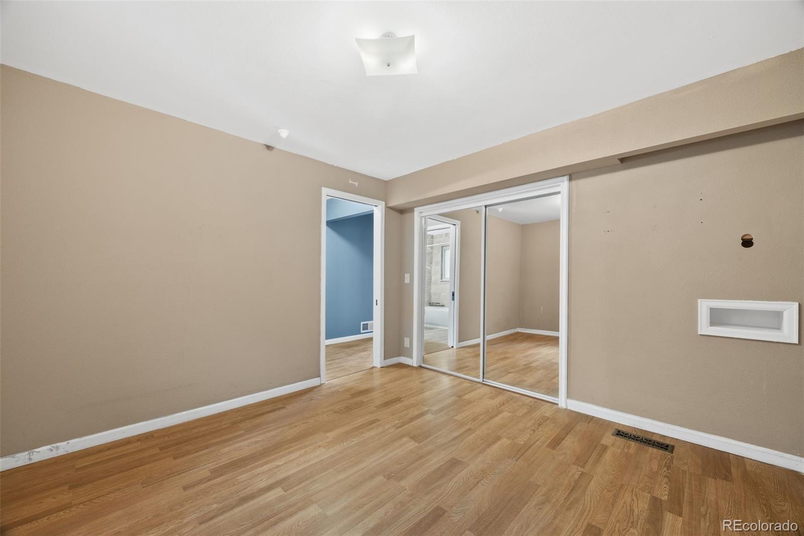 MLS Image #26 for 1595 s wolff street,denver, Colorado