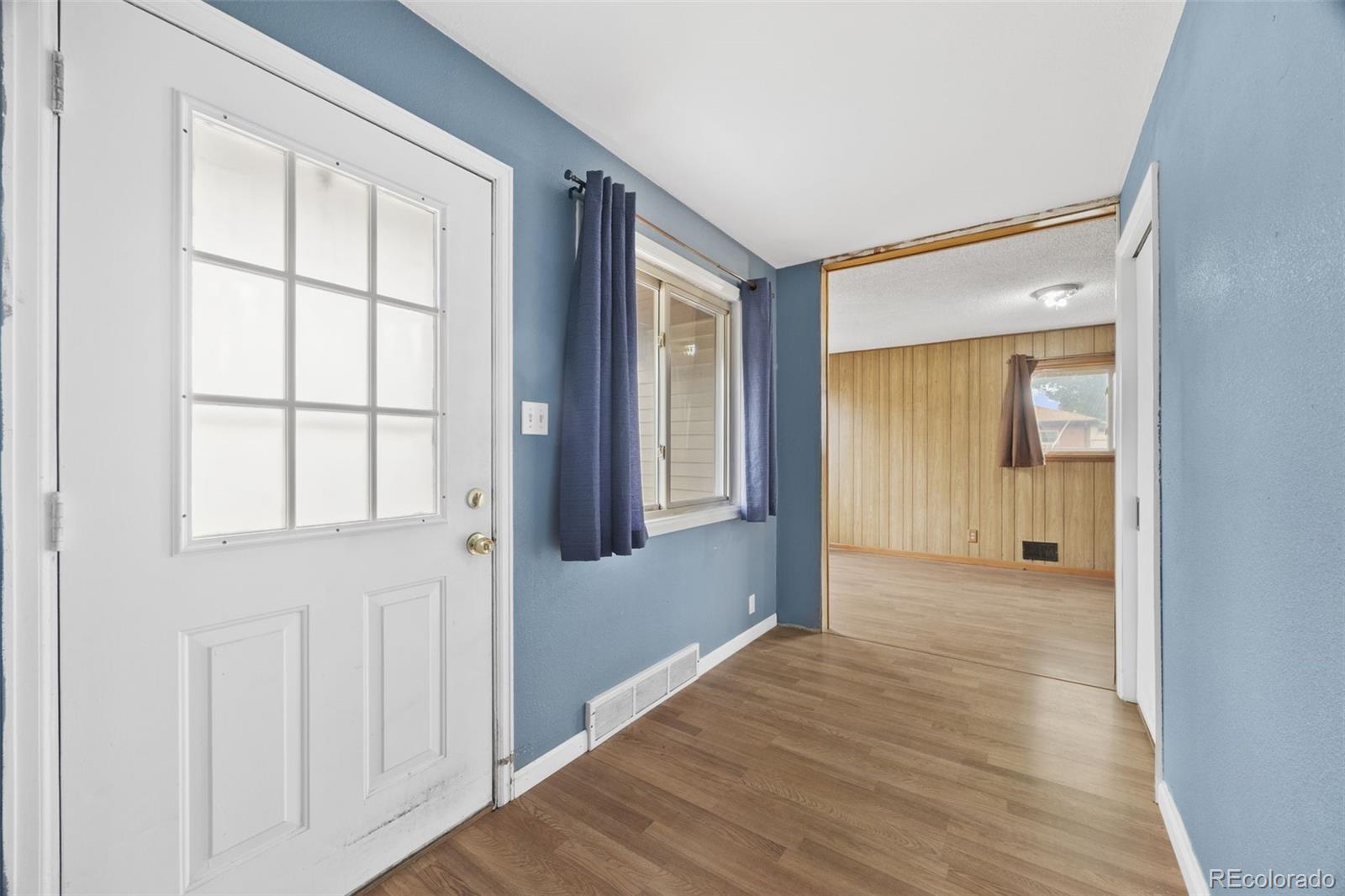 MLS Image #6 for 1595 s wolff street,denver, Colorado