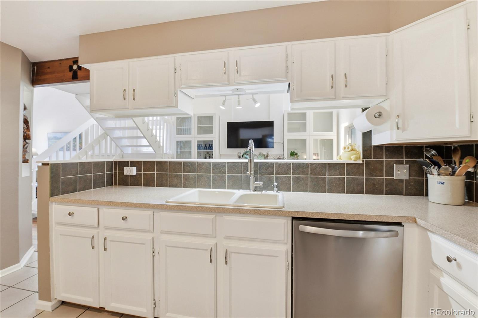 MLS Image #10 for 7903 s garrison way,littleton, Colorado