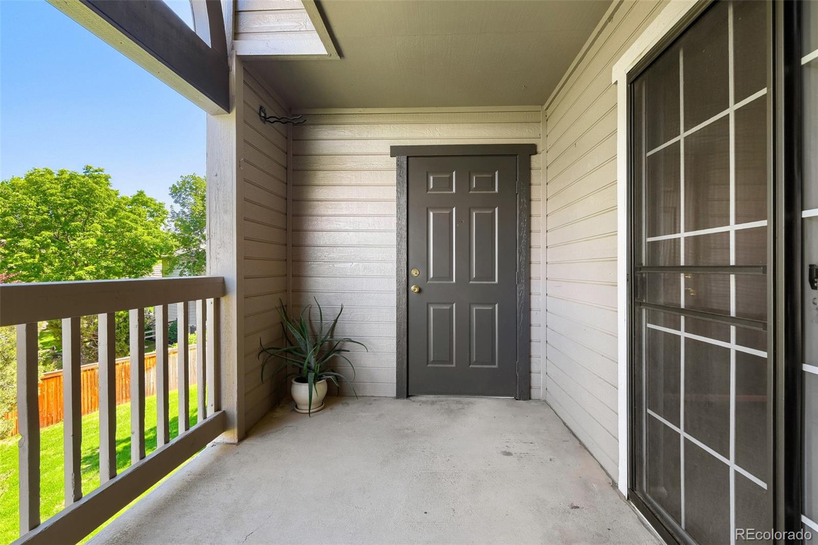 MLS Image #1 for 9283 e arbor circle f,englewood, Colorado