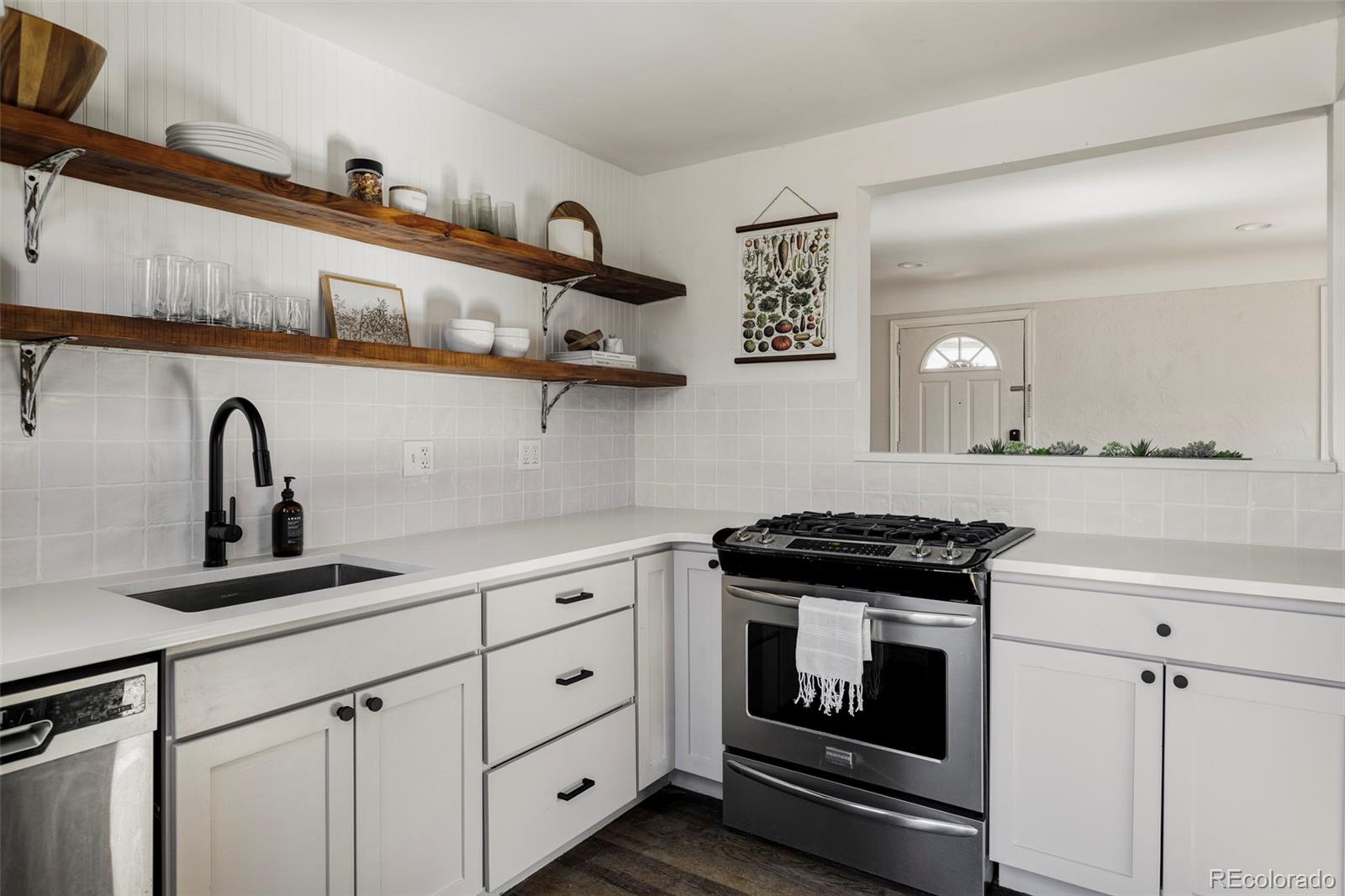 MLS Image #13 for 3549 n harrison street,denver, Colorado