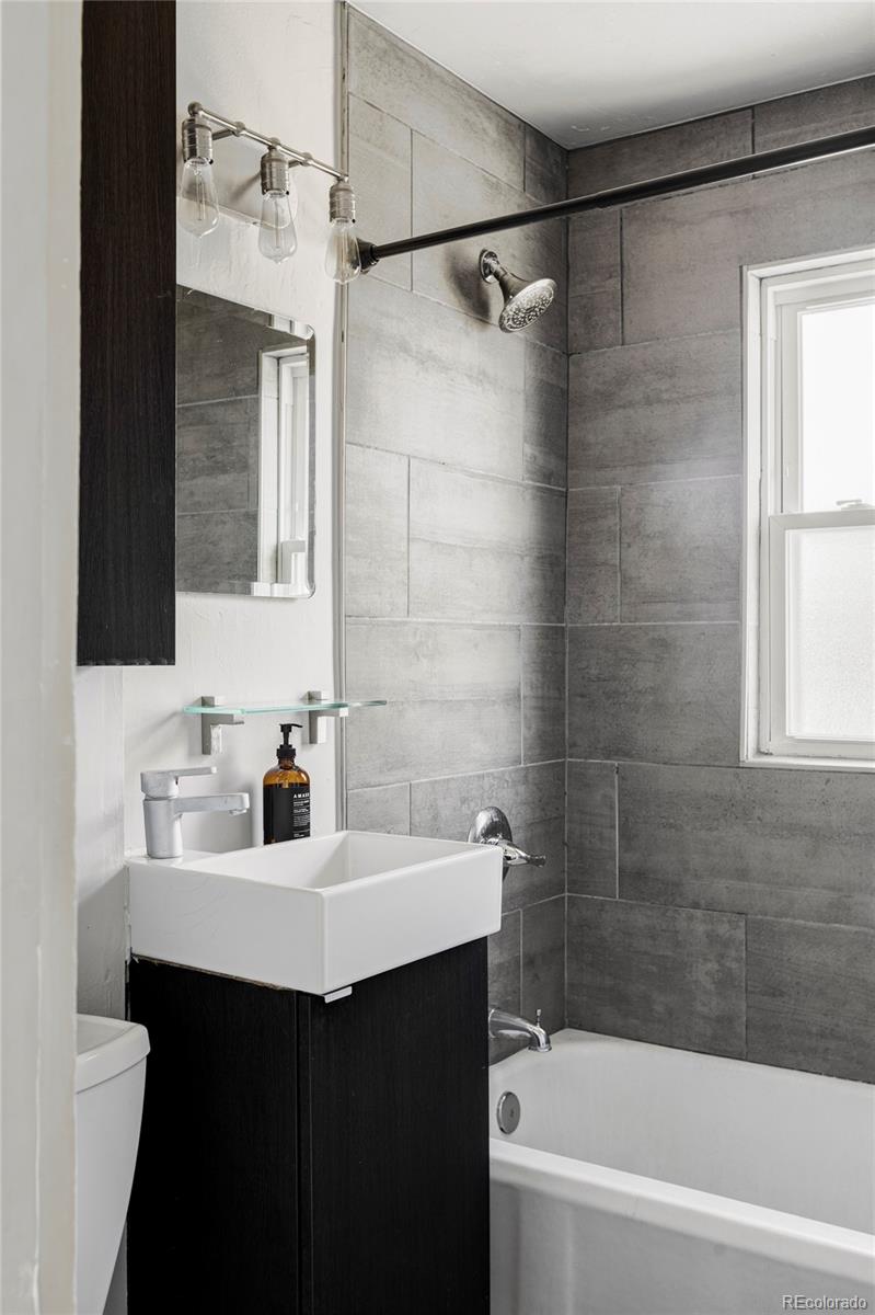 MLS Image #16 for 3549 n harrison street,denver, Colorado