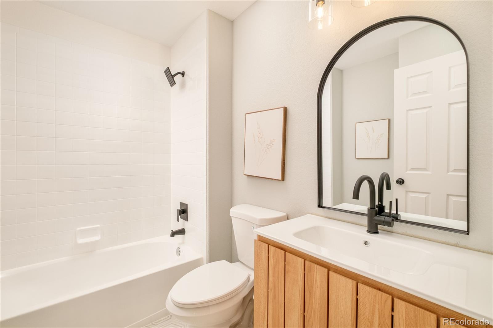 MLS Image #29 for 7828 e lowry boulevard,denver, Colorado