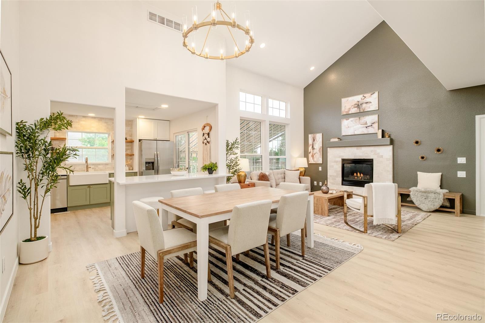 MLS Image #6 for 7828 e lowry boulevard,denver, Colorado