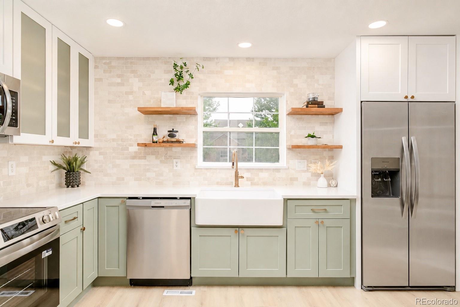 MLS Image #9 for 7828 e lowry boulevard,denver, Colorado