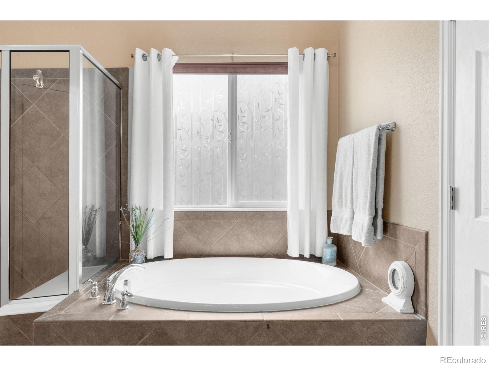 MLS Image #10 for 285  bittern drive,johnstown, Colorado