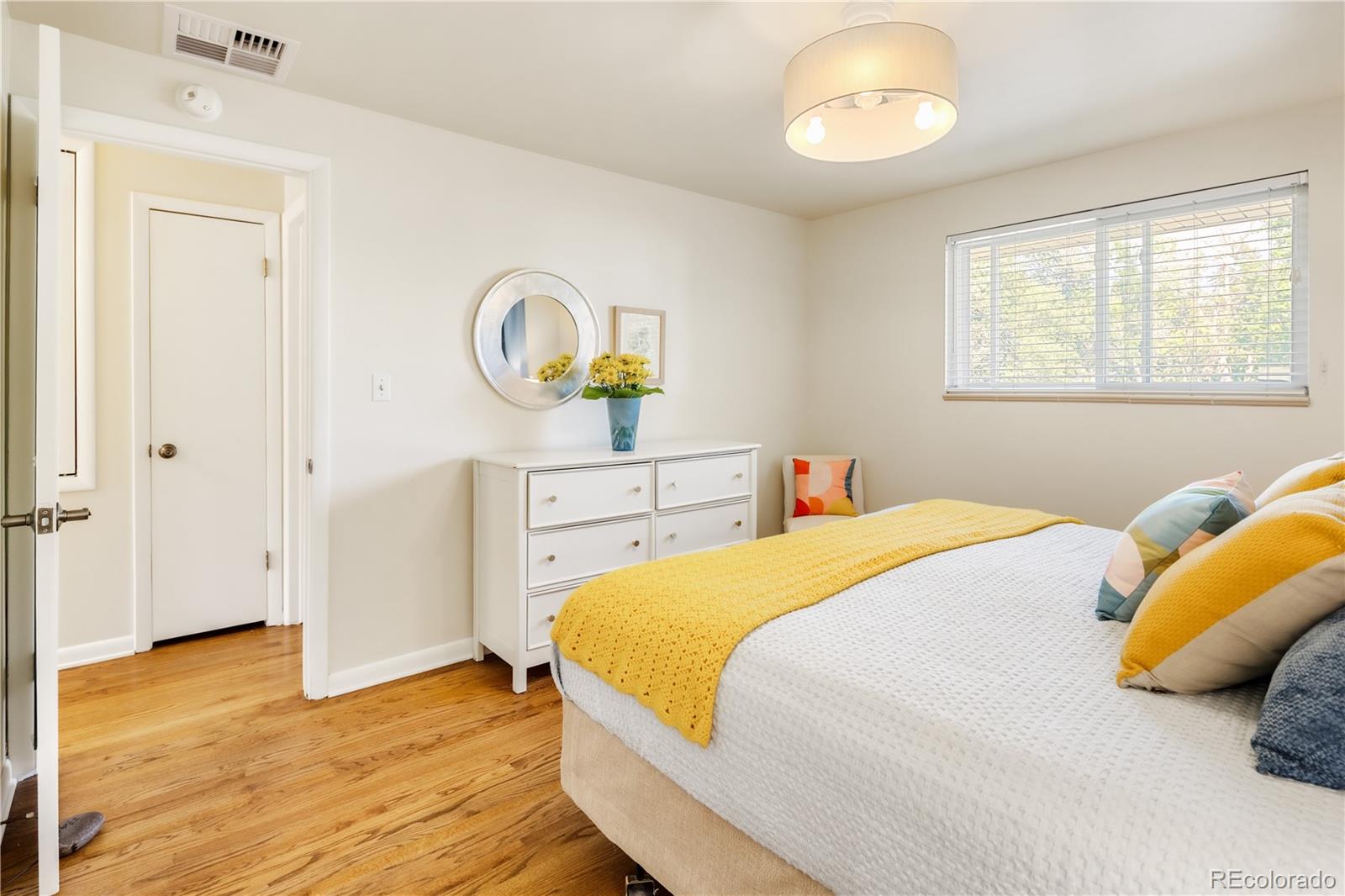 MLS Image #15 for 6585 e colorado drive,denver, Colorado