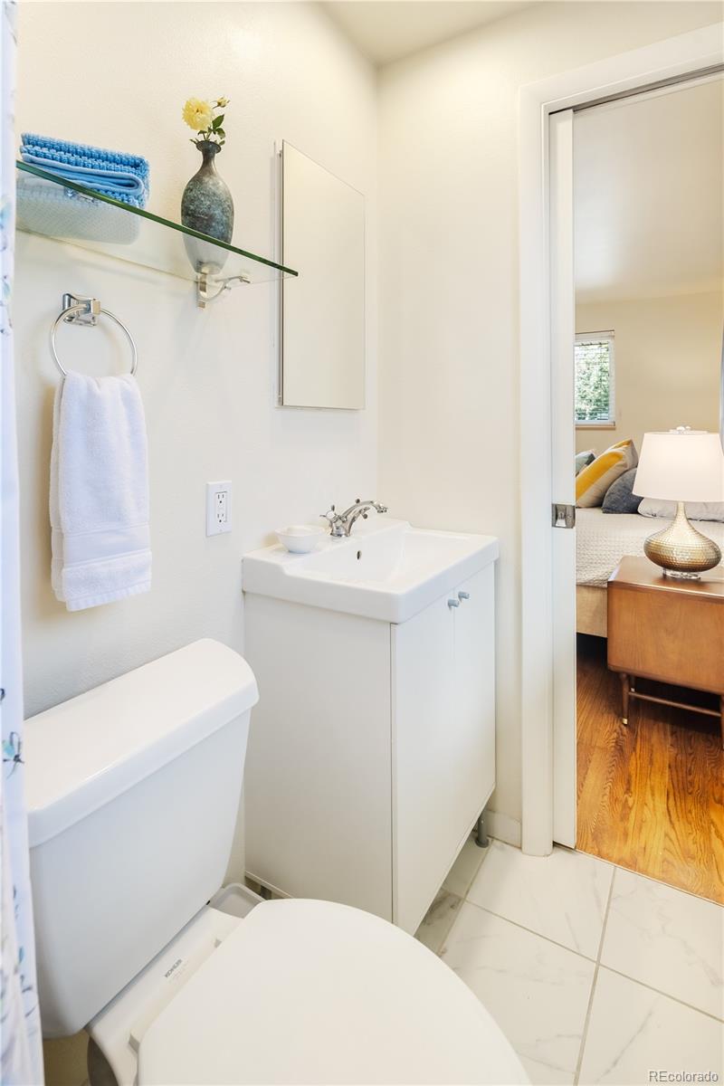 MLS Image #17 for 6585 e colorado drive,denver, Colorado