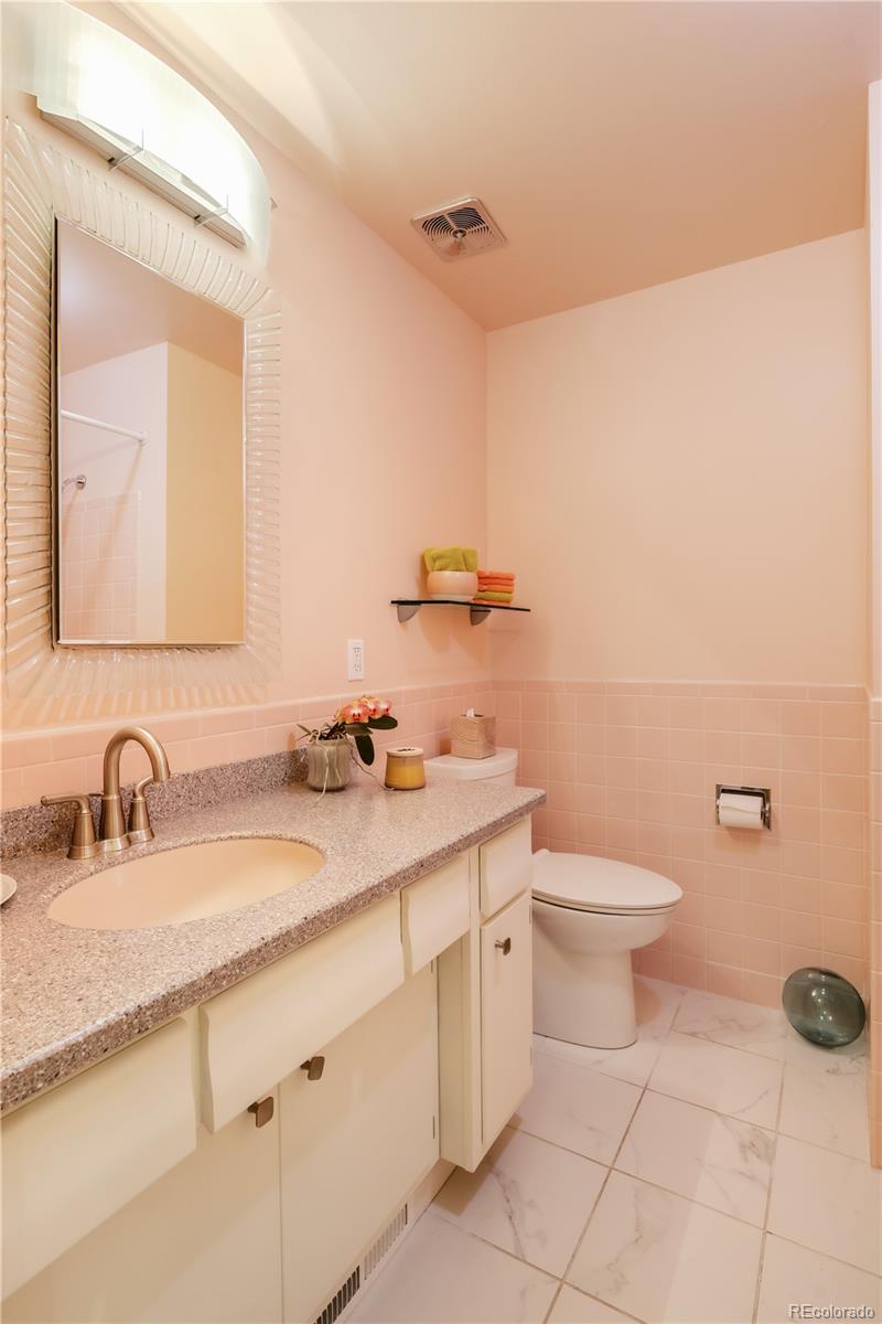 MLS Image #19 for 6585 e colorado drive,denver, Colorado