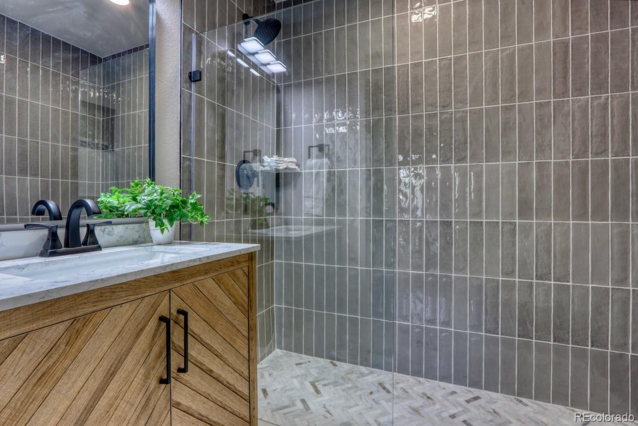 MLS Image #26 for 805  perry street,denver, Colorado