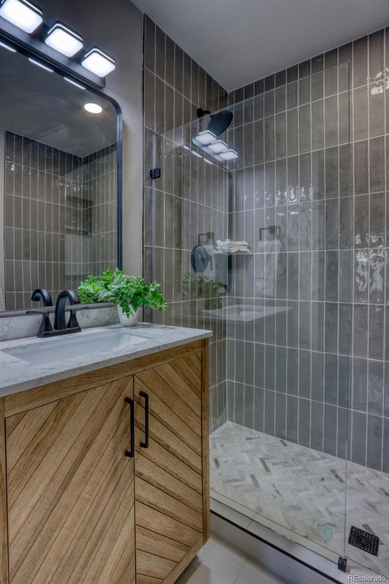 MLS Image #28 for 805  perry street,denver, Colorado