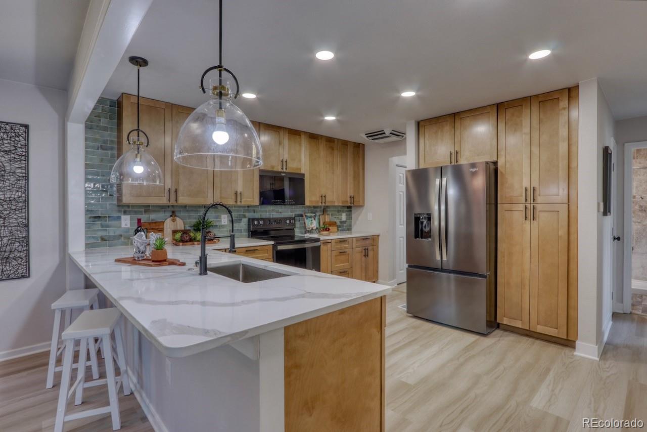 MLS Image #3 for 805  perry street,denver, Colorado