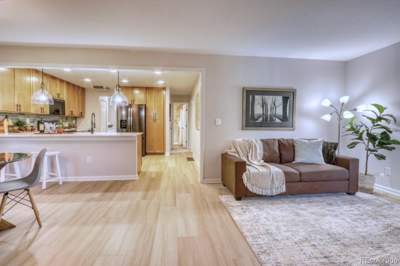 MLS Image #4 for 805  perry street,denver, Colorado
