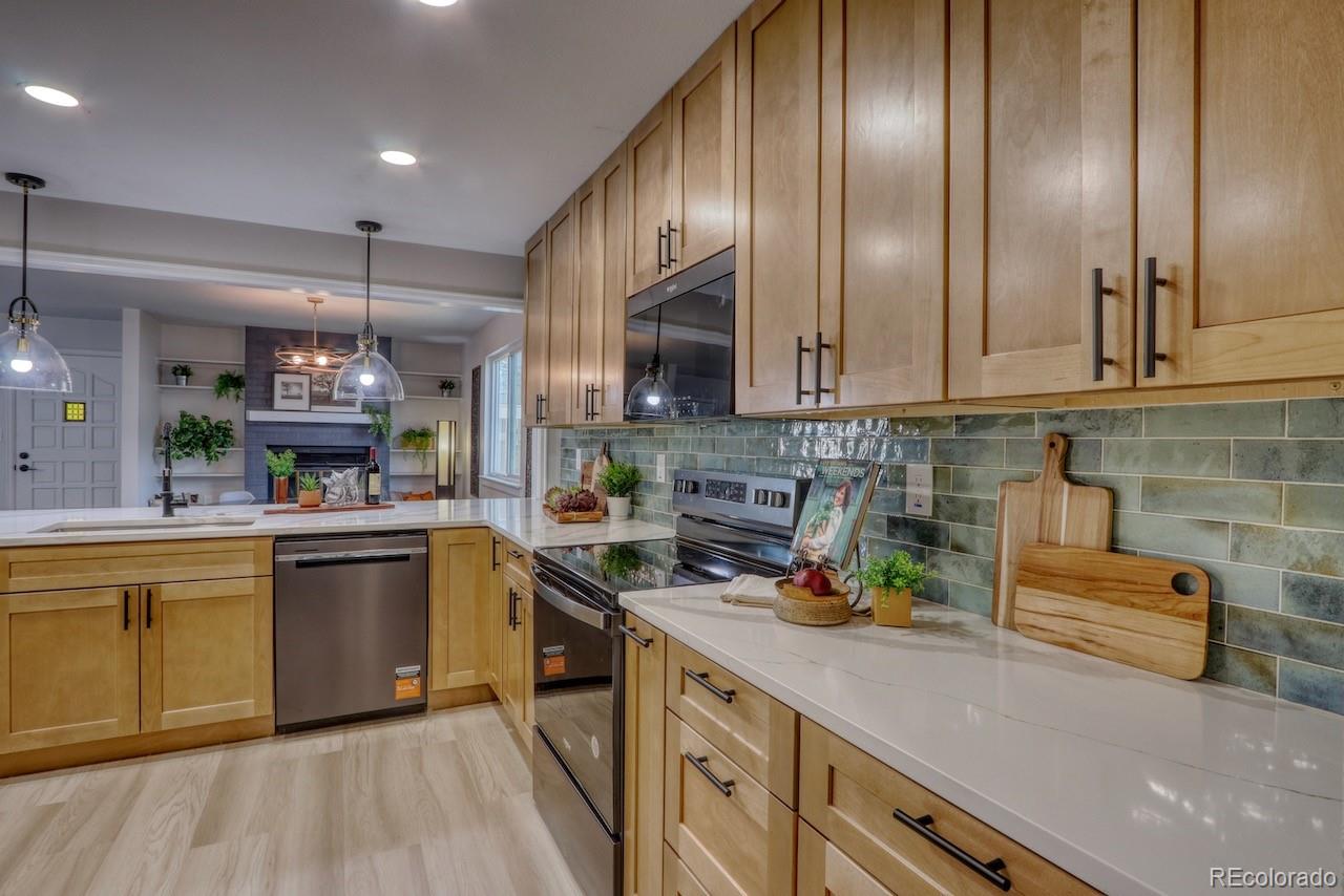 MLS Image #6 for 805  perry street,denver, Colorado