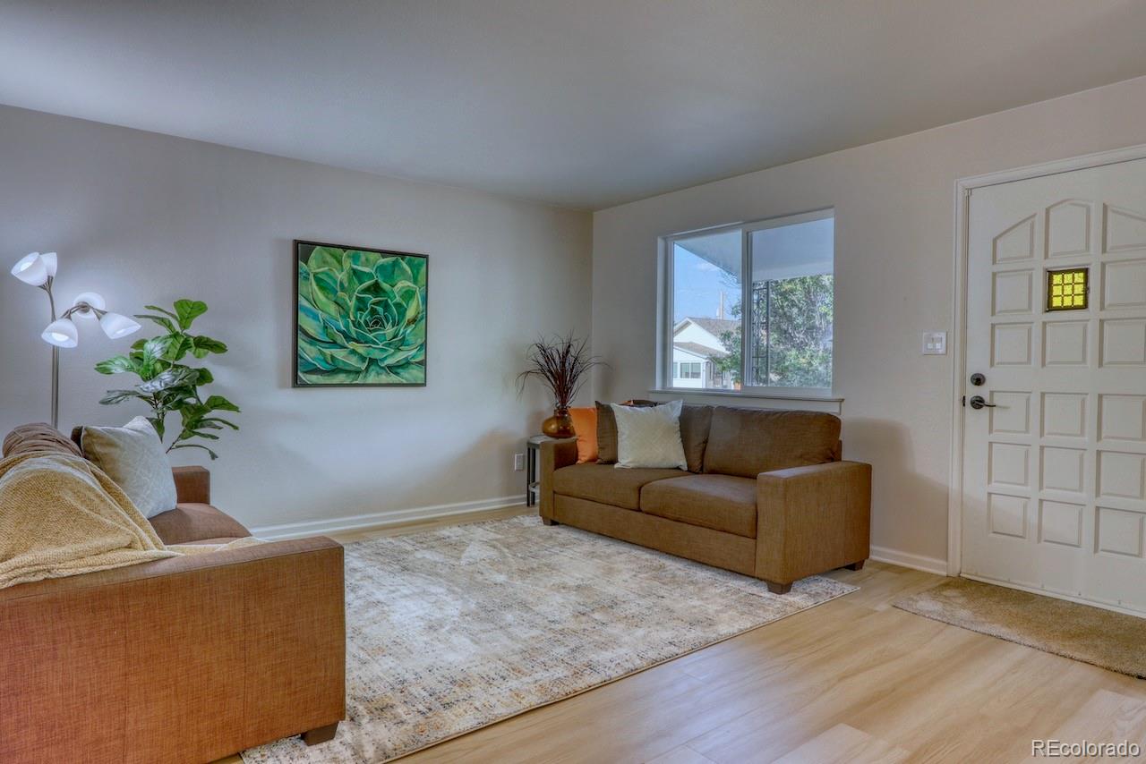 MLS Image #8 for 805  perry street,denver, Colorado