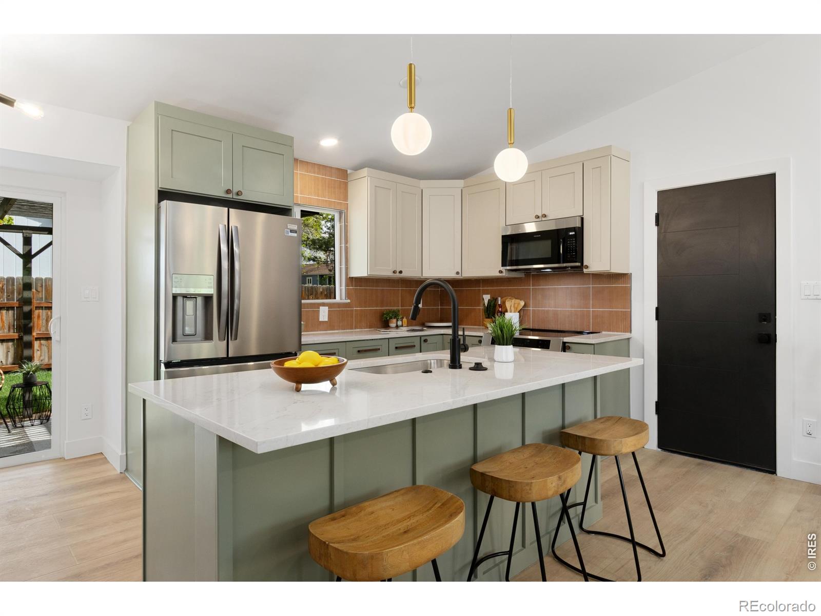 MLS Image #13 for 2124  manchester drive,fort collins, Colorado