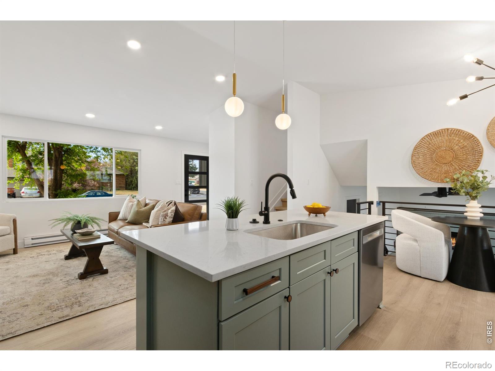 MLS Image #15 for 2124  manchester drive,fort collins, Colorado