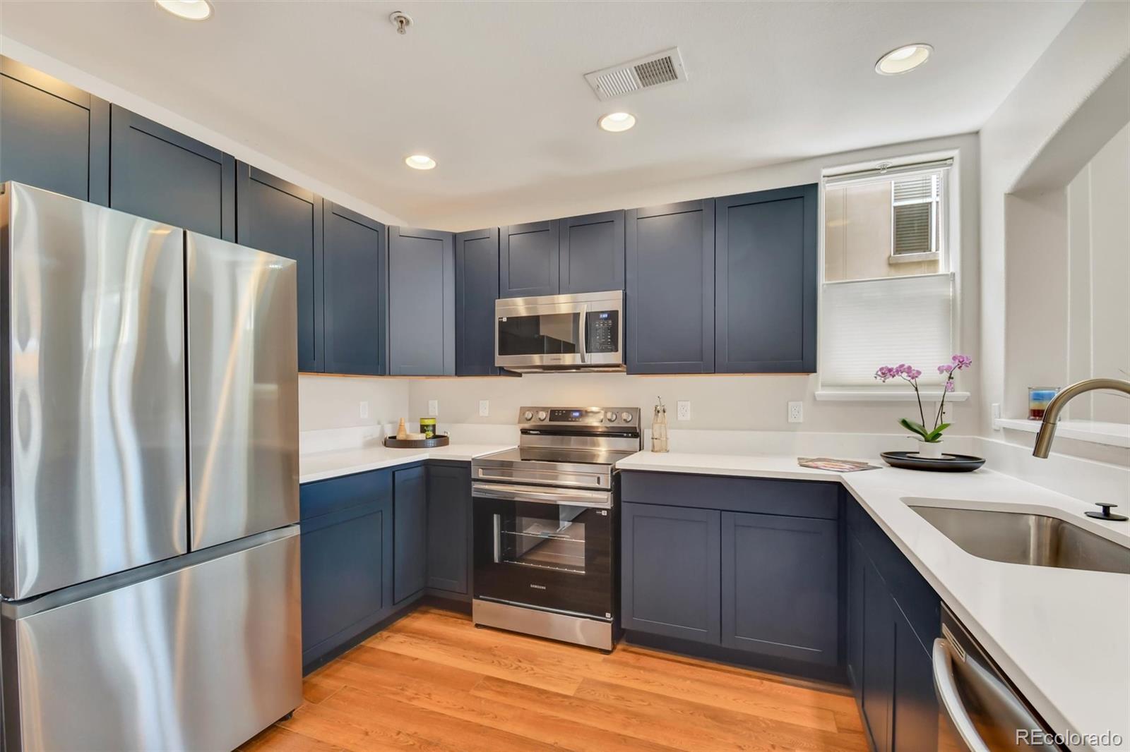 MLS Image #19 for 1747 n pearl street 108,denver, Colorado