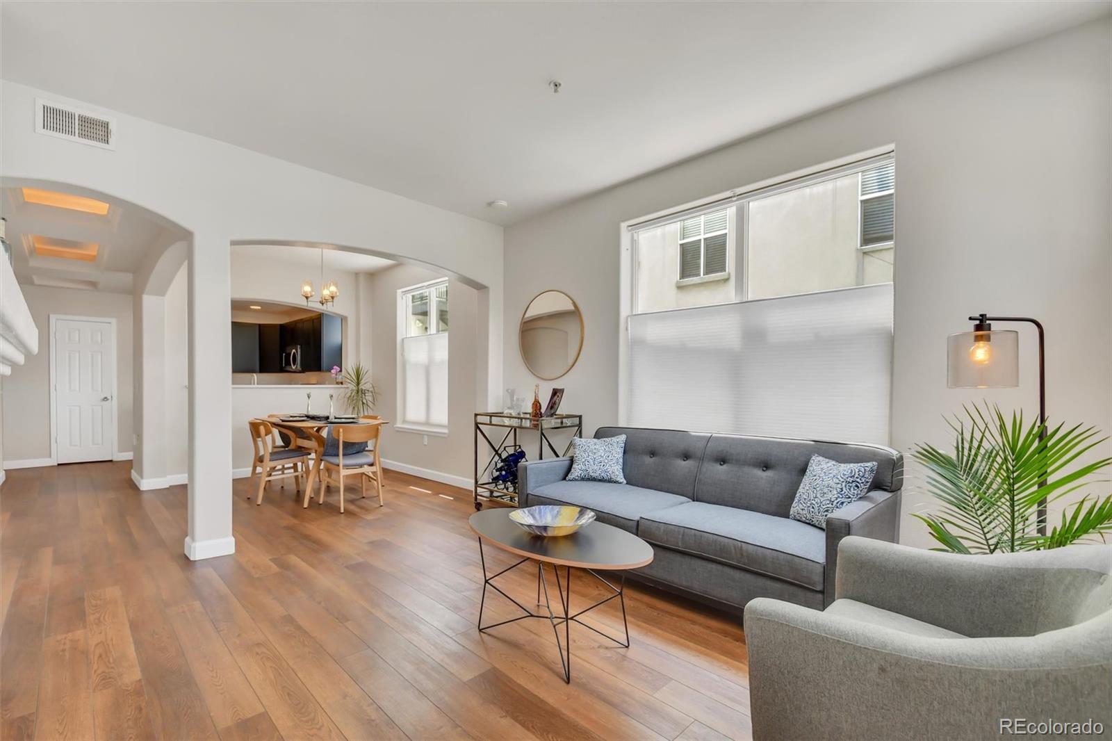MLS Image #3 for 1747 n pearl street 108,denver, Colorado