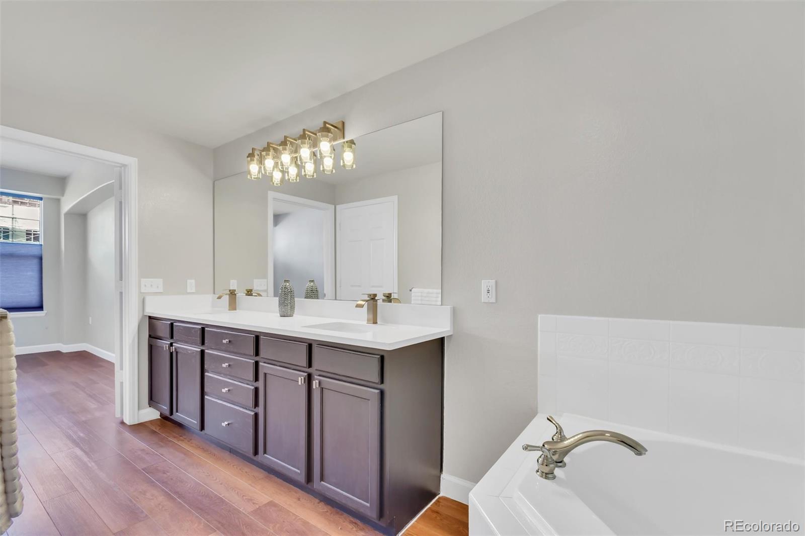 MLS Image #9 for 1747 n pearl street 108,denver, Colorado