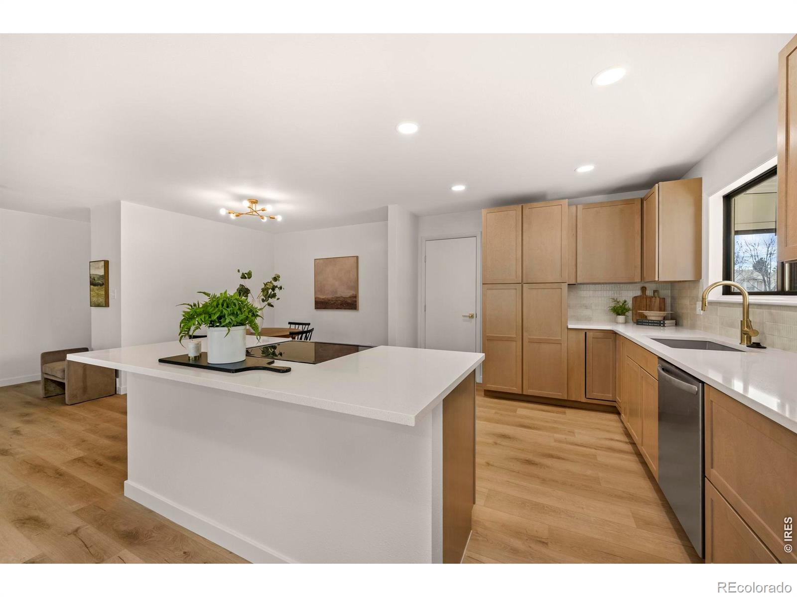 MLS Image #8 for 1317  ida court,loveland, Colorado