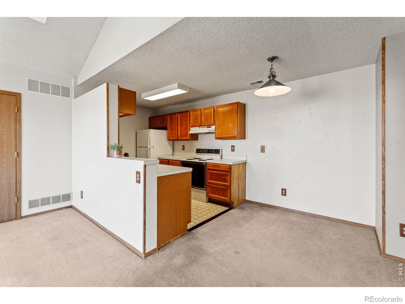 MLS Image #19 for 10213 w 80th drive b,arvada, Colorado