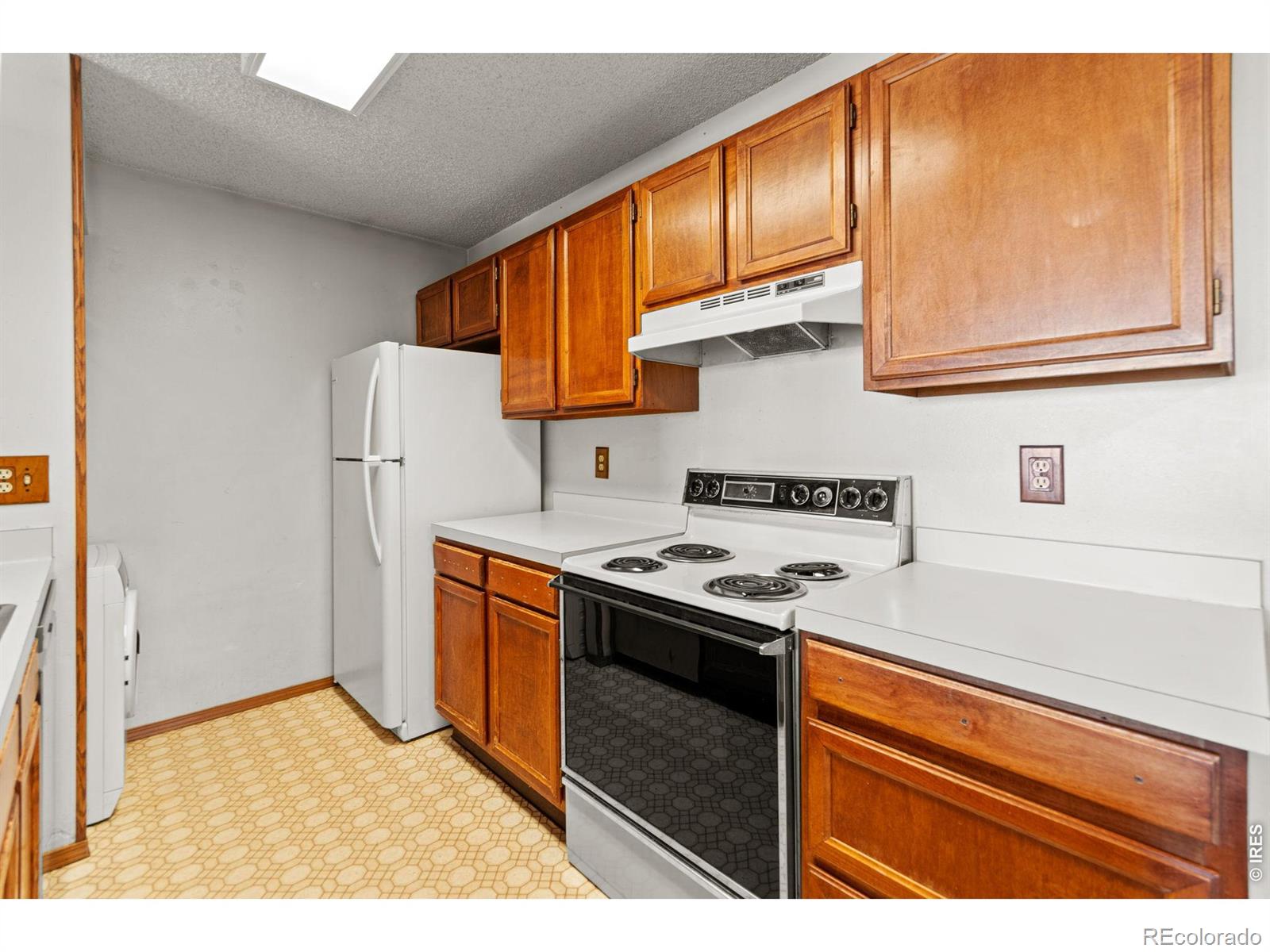 MLS Image #20 for 10213 w 80th drive b,arvada, Colorado