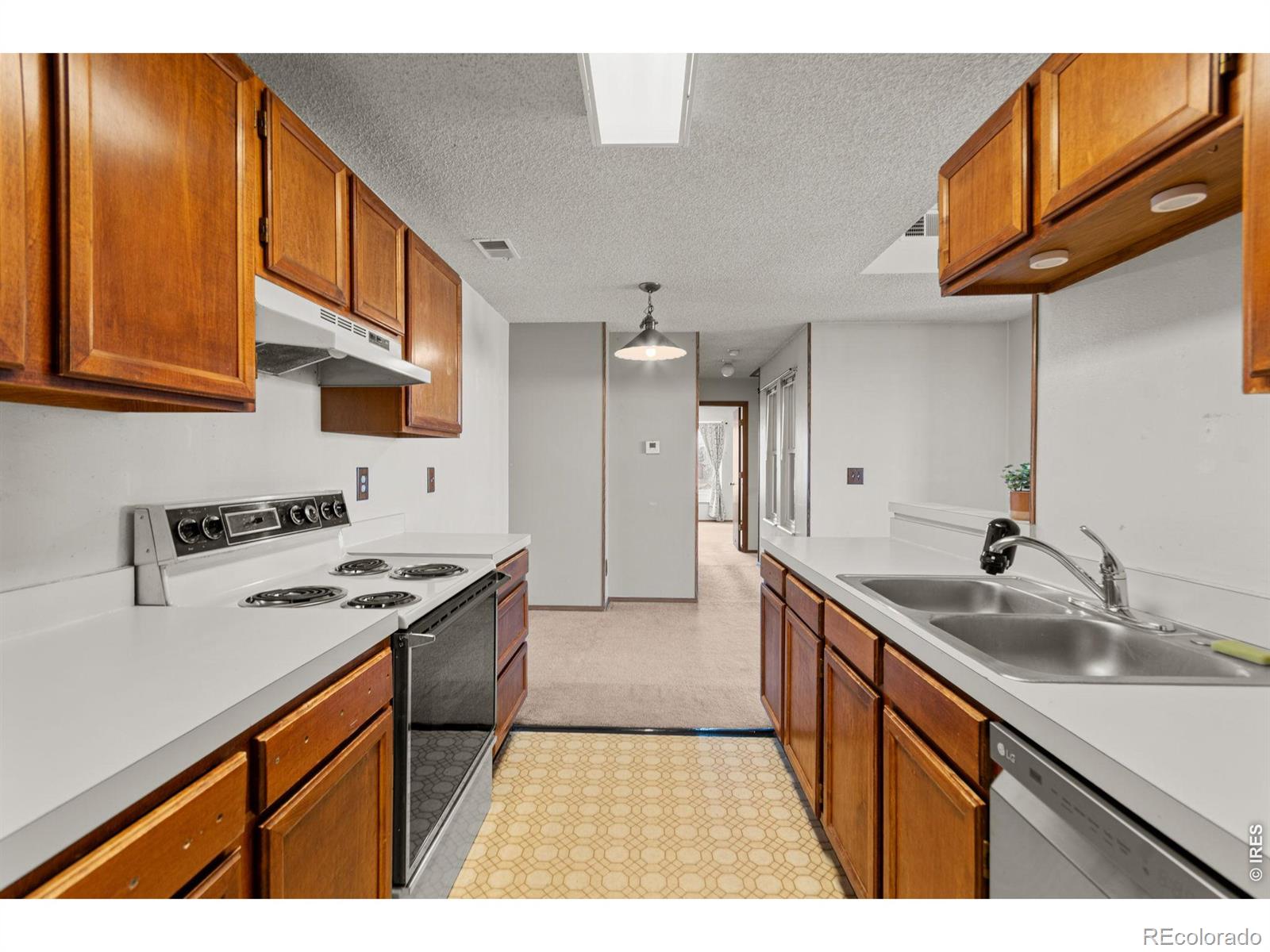 MLS Image #25 for 10213 w 80th drive b,arvada, Colorado
