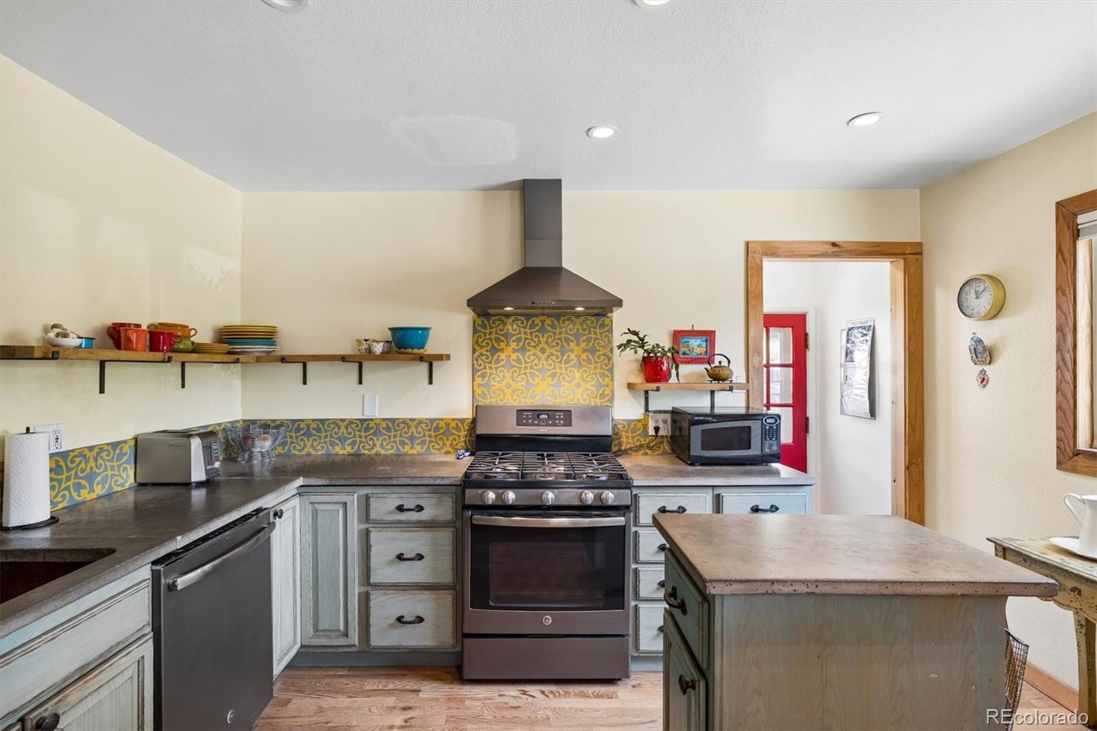 MLS Image #12 for 500  high parkway,golden, Colorado