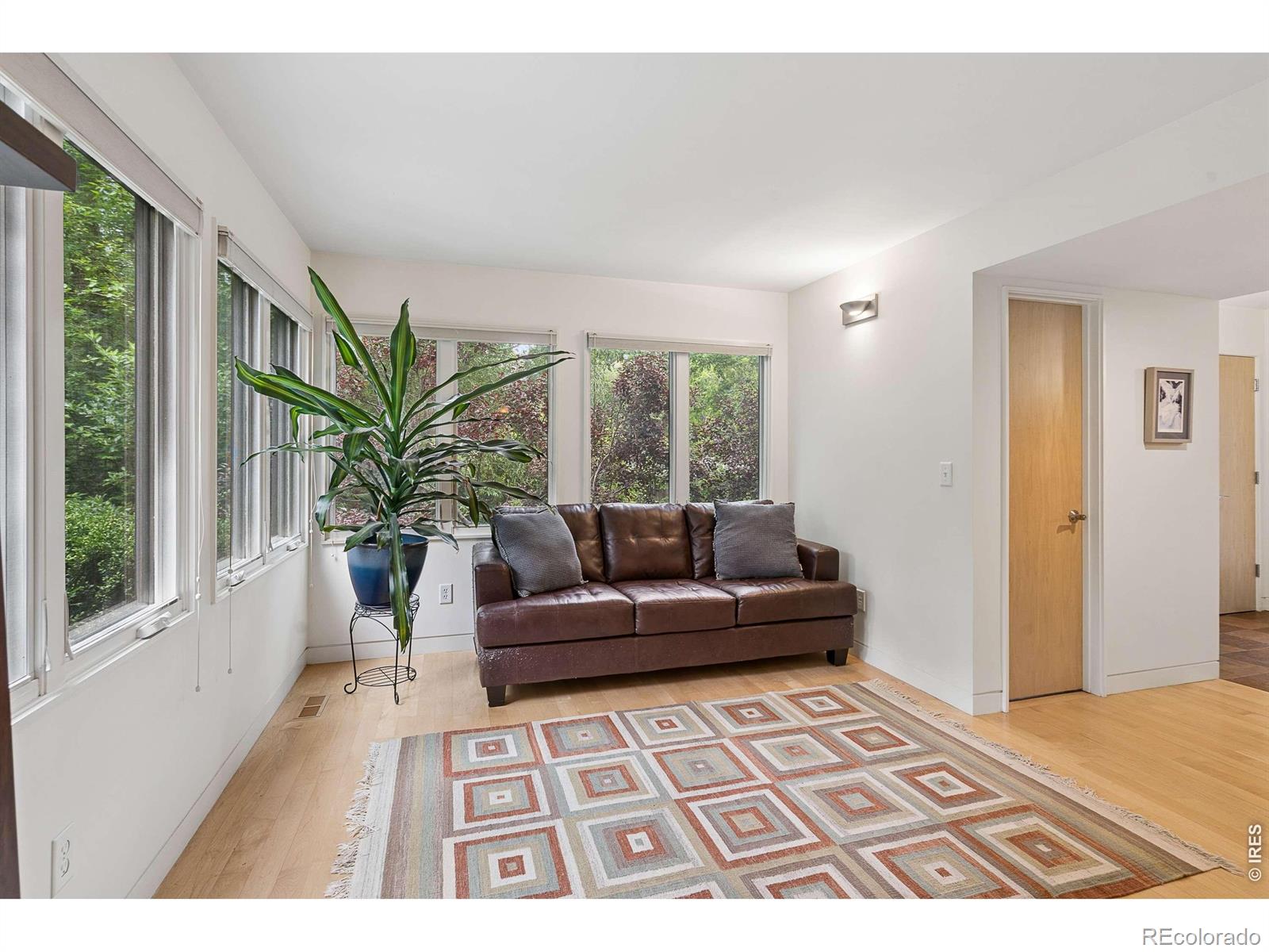 MLS Image #14 for 299  spruce court,boulder, Colorado