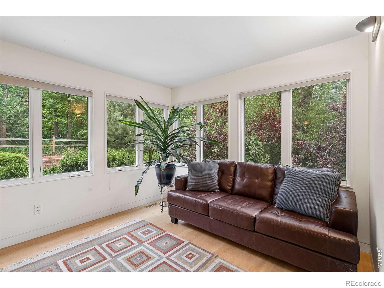 MLS Image #15 for 299  spruce court,boulder, Colorado