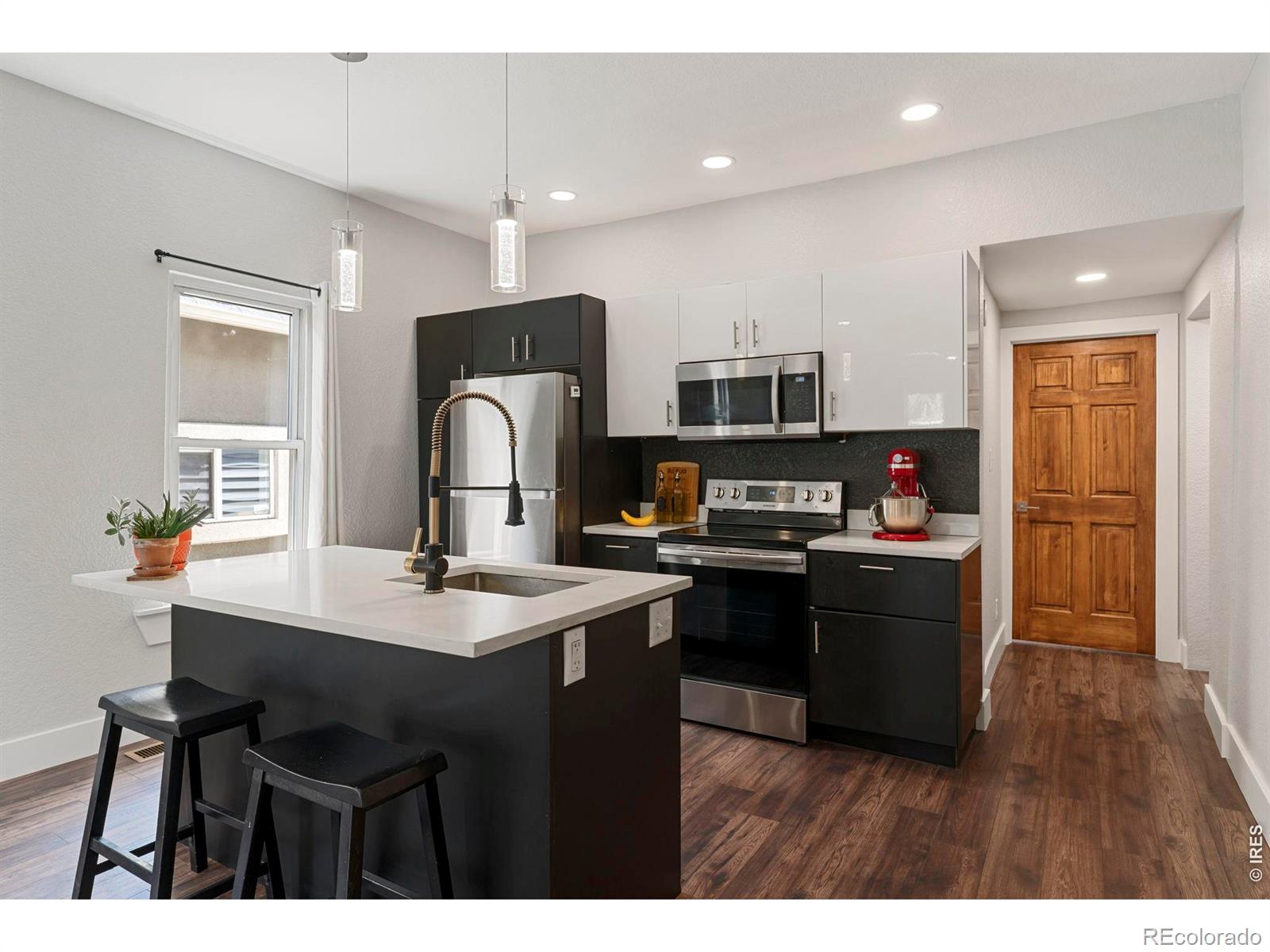 MLS Image #10 for 4673  lincoln street,denver, Colorado