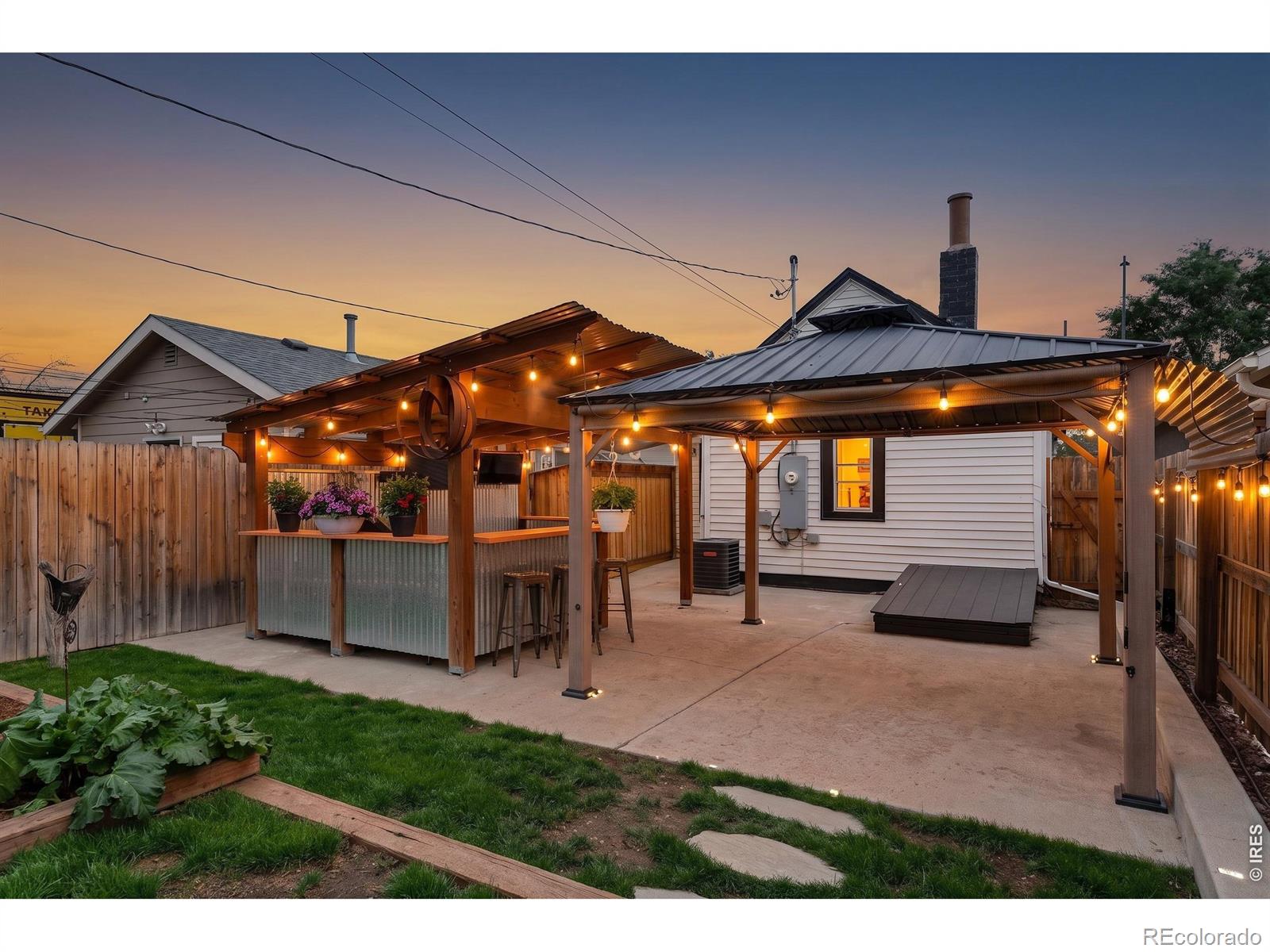 MLS Image #16 for 4673  lincoln street,denver, Colorado