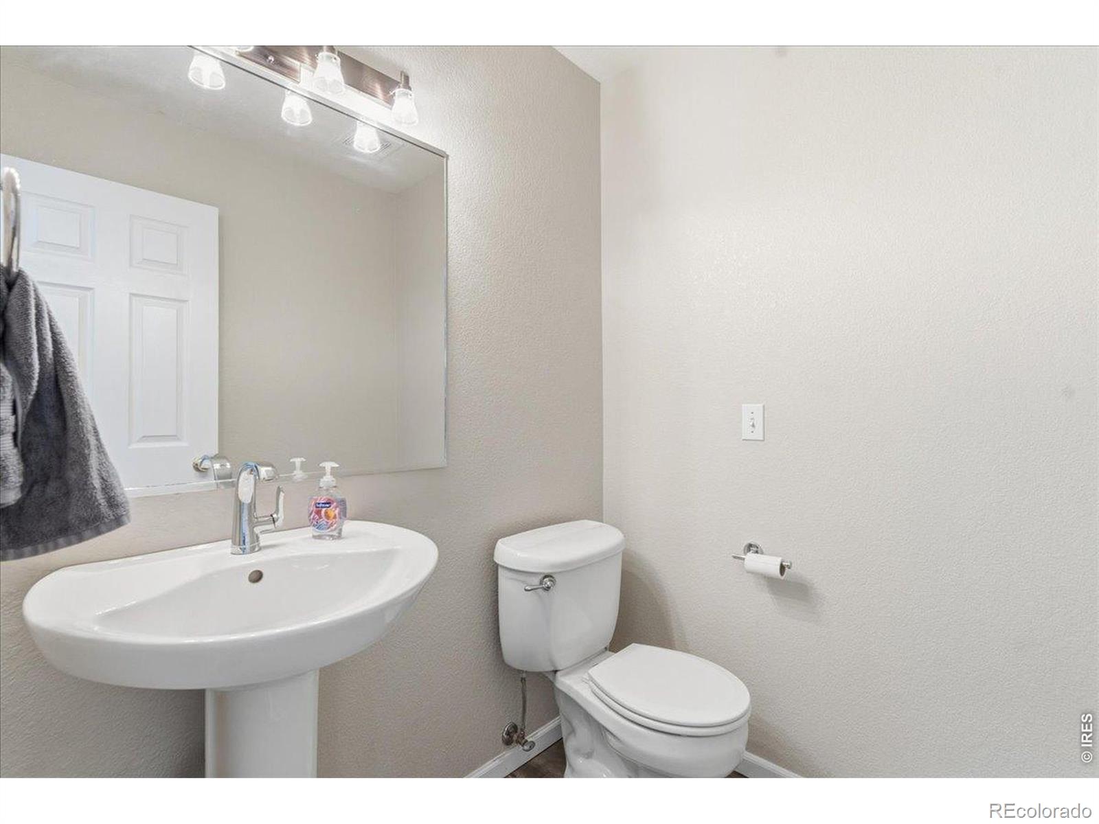 MLS Image #10 for 1012  cuerto lane,fort collins, Colorado