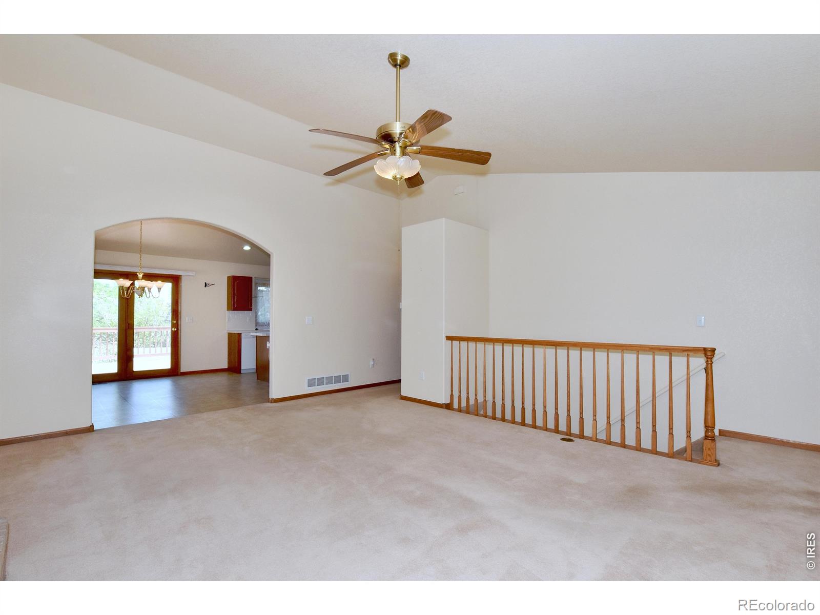 MLS Image #6 for 907 n 4th street,johnstown, Colorado