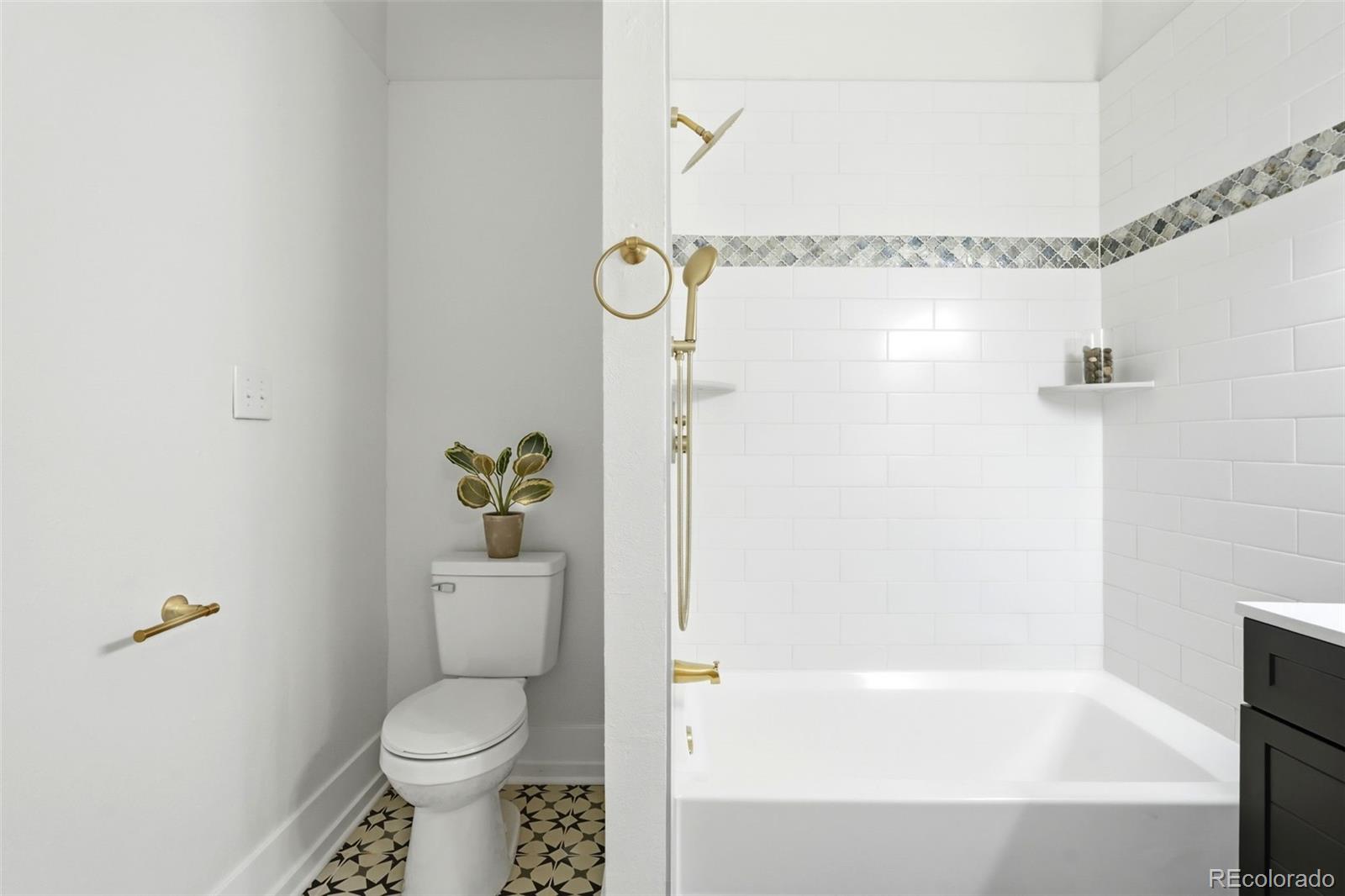 MLS Image #20 for 4267  federal boulevard,denver, Colorado