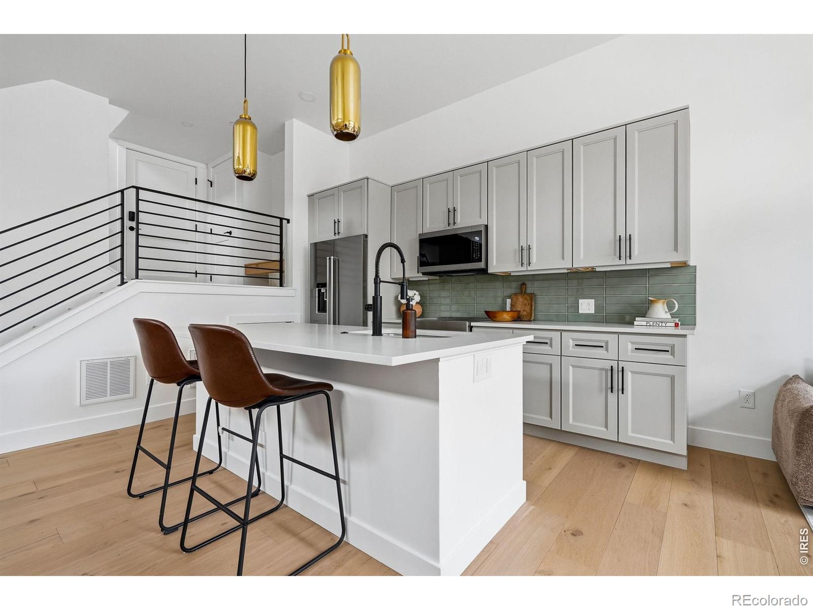 MLS Image #14 for 1617  ford street a,golden, Colorado