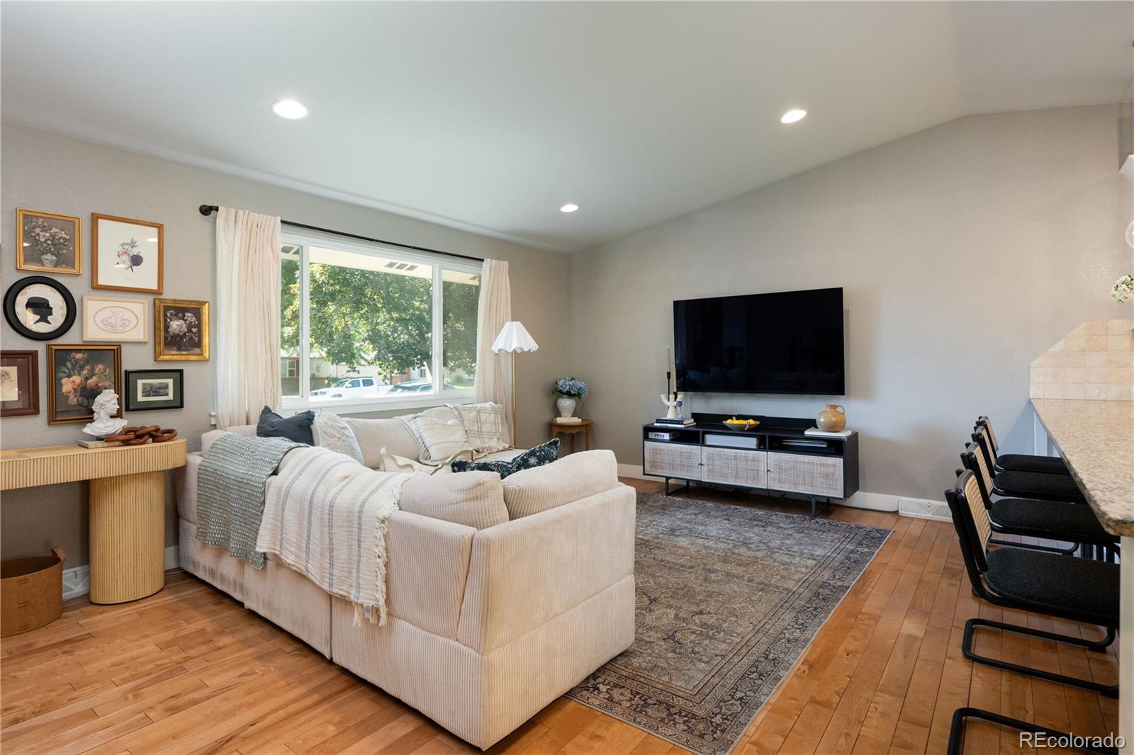 MLS Image #2 for 7355 s elm court,centennial, Colorado
