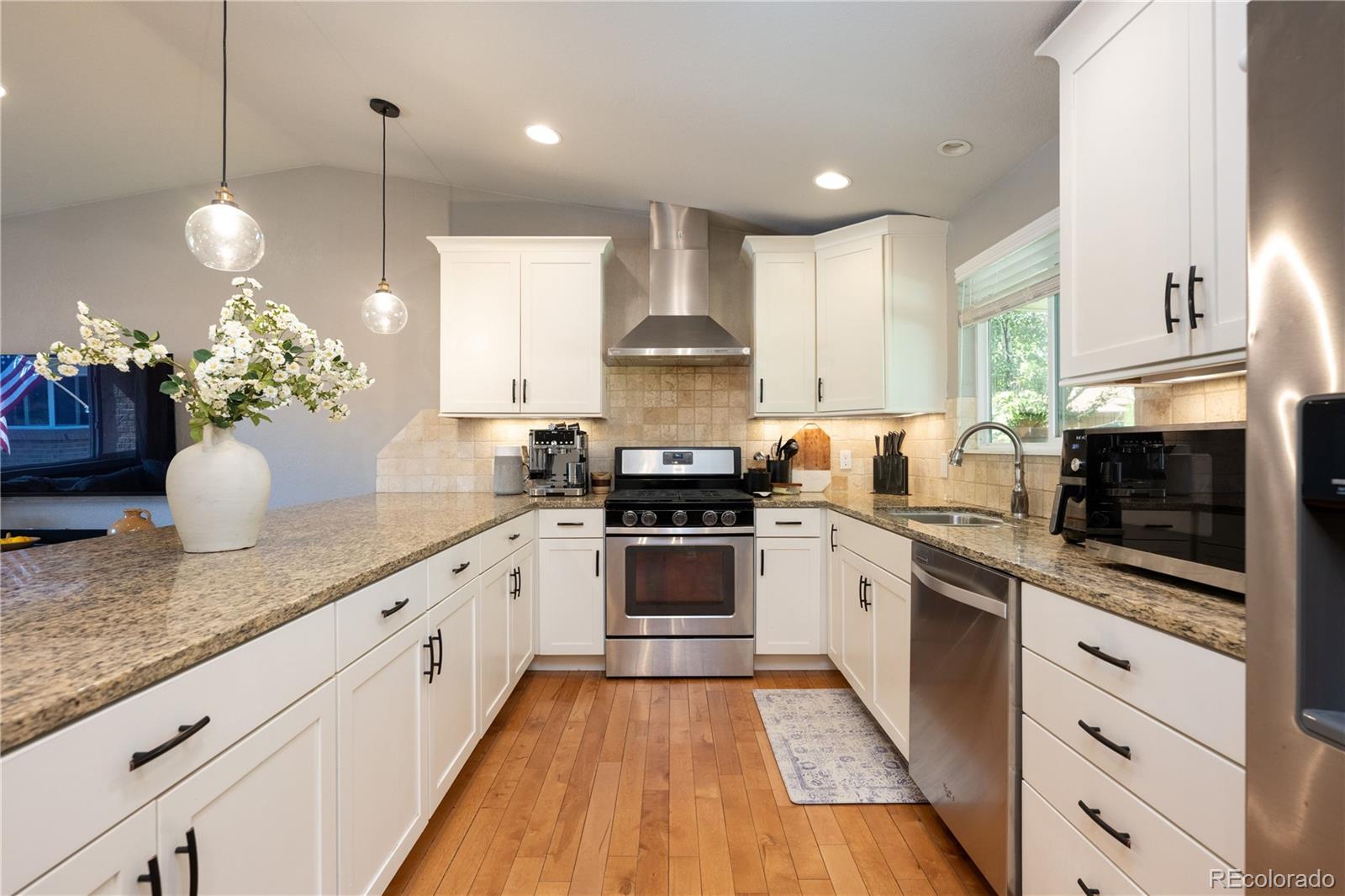 MLS Image #3 for 7355 s elm court,centennial, Colorado